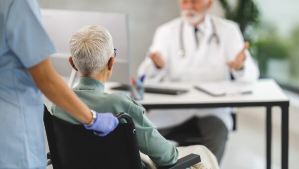 Coming Down From a Night Shift: A Nurse’s Guide to Decompressing and Sleeping