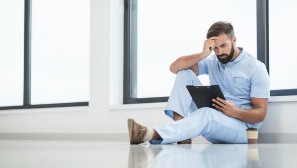 Nurse Practitioner vs Physician Assistant: Key Differences for Recruiters