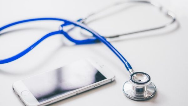 Nurse Salary Negotiation in 2026: What Recruiters Must Know to Close Offers